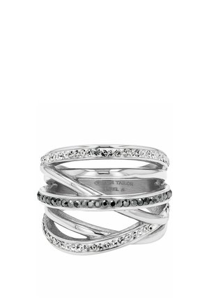 Zilveren multi-band ring met kruispatroon, met rijen heldere en zwarte strass-steentjes rondom de banden.