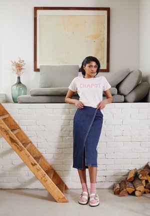 DAISY - T-shirt print - light pink