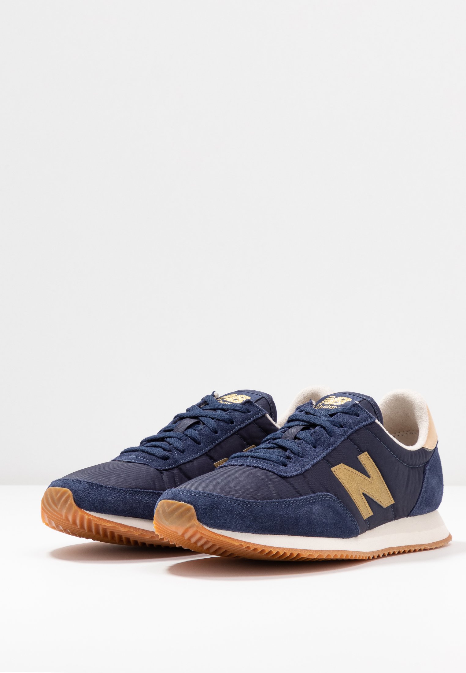 New Balance WL720 - Trainers - navy/blue - Zalando.de
