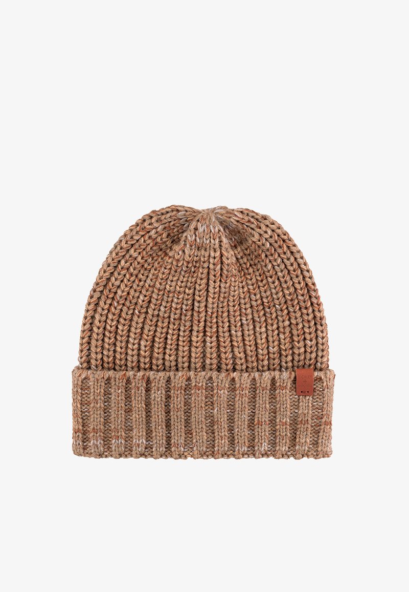 Dziana czapka typu beanie w ciepłych brązowych odcieniach, z prążkowanym mankietem, teksturowanym wzorem i małą metką marki. Odpowiednia do noszenia w chłodne dni.