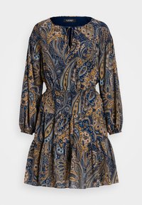 Květinové paisley šaty s námořnickým a zlatým barevným schématem, dlouhými rukávy, elastickým pasem, kulatým výstřihem a volánkovým lemováním.