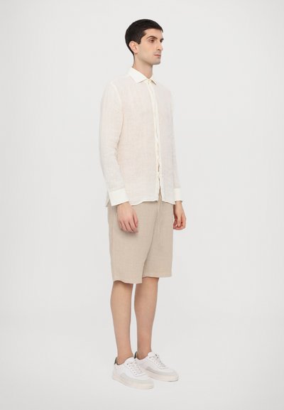 120% Lino LONG SLEEVE MEN SLIM FIT - Skjorta - milk