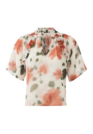 Blusa floreale a maniche corte in tessuto trasparente; presenta una scollatura arricciata e fiori rosa-arancioni su sfondo bianco con accenti verdi.