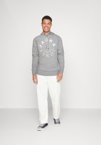 Jack & Jones JJWARRIOR HOOD - Hoodie - light greymelange