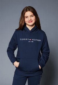 Tommy Hilfiger - ESSENTIAL HOODIE UNISEX - Džemperis ar kapuci - twilight navy Miniatūras attēls 1