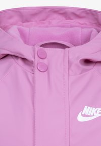 Nike Sportswear RAIN UNISEX - Αδιάβροχο μπουφάν - magic flamingo