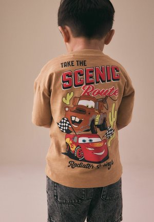 Next, REGULAR FIT - DISNEY CARS SHORT SLEEVE T-SHIRT  . - T-shirt imprimé - tan brown