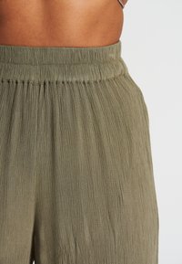 South Beach CRINKLE  WIDE LEG  - Pantalones - khaki