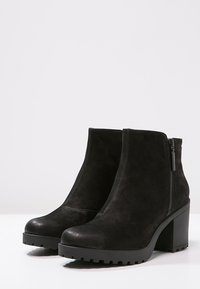 Vagabond Kotníková obuv - black