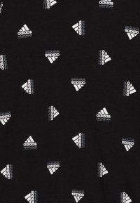 adidas Performance Jersey con capucha - black
