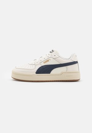 Puma, Baskets basses - off-white