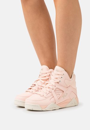 fila m squad wmn