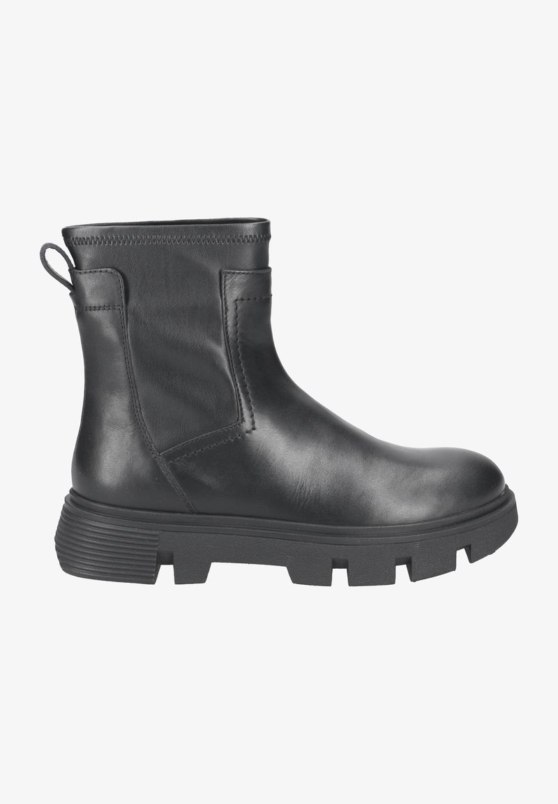 Czarne skórzane botki za kostkę o gładkim wykończeniu, z elastycznym panelem bocznym i teksturowaną gumową podeszwą z głębokim bieżnikiem zapewniającym przyczepność.