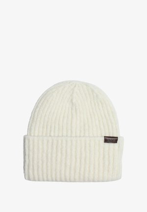 Berretto lavorato a maglia a costine di colore bianco sporco con risvolto e piccolo etichetta in pelle marrone sul lato impresso con le iniziali "MM".