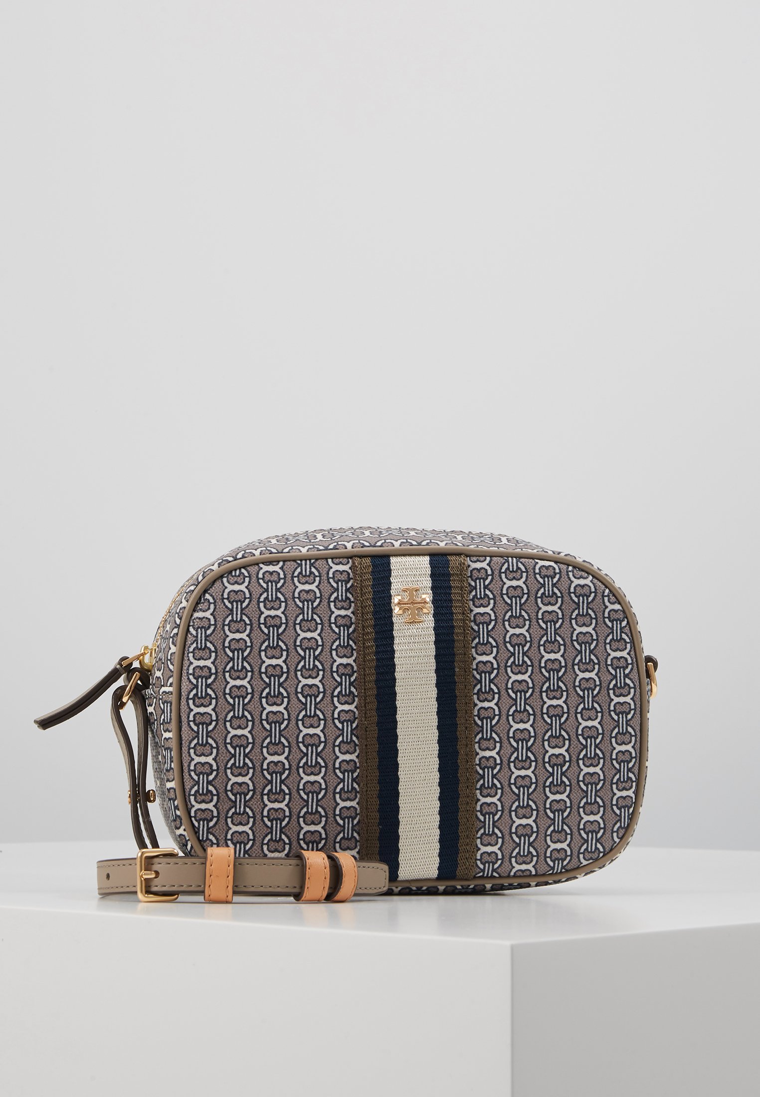 tory burch gemini link mini wallet