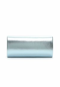 Pochette rectangulaire bleu clair métallique avec une surface lisse et brillante sur fond blanc.