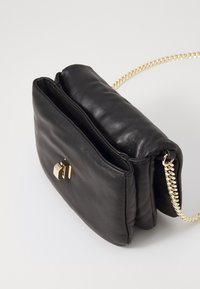 Tommy Hilfiger SOFT CROSSOVER - Cross body bag - black