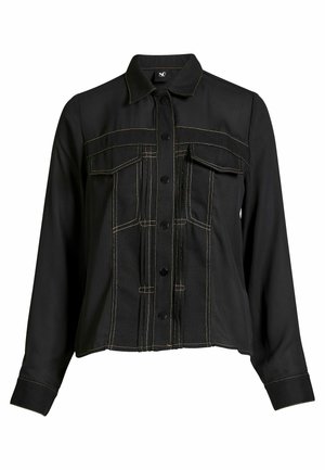 Giacca di denim nera con maniche lunghe, tasche frontali e cuciture gialle. Presenta una chiusura a bottoni e una vestibilità moderna.