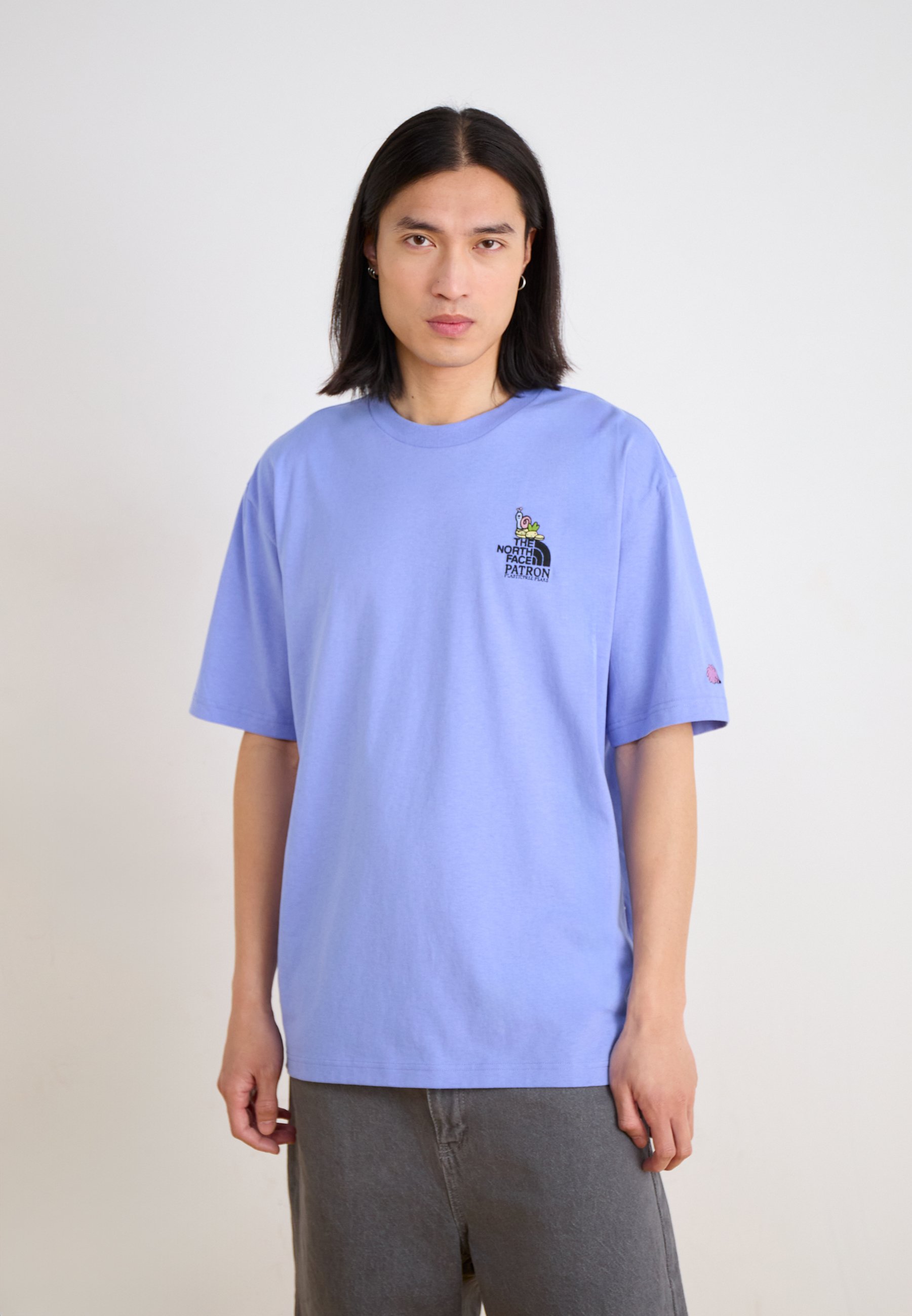 ★ドイツ発*THE NORTH FACE*新作*Clean Trails Tシャツ/W★ The North Face Clean Trails Oversized Fit T-Shirt | Blue