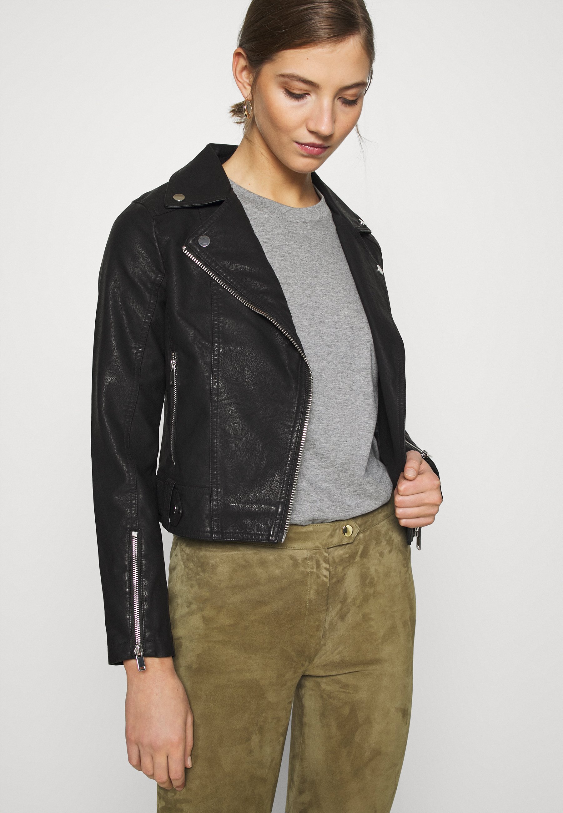 Miss Selfridge TABBY BIKER Imitert skinnjakke black Miss Selfridge BIKER Imitert skinnjakke black Zalando.no