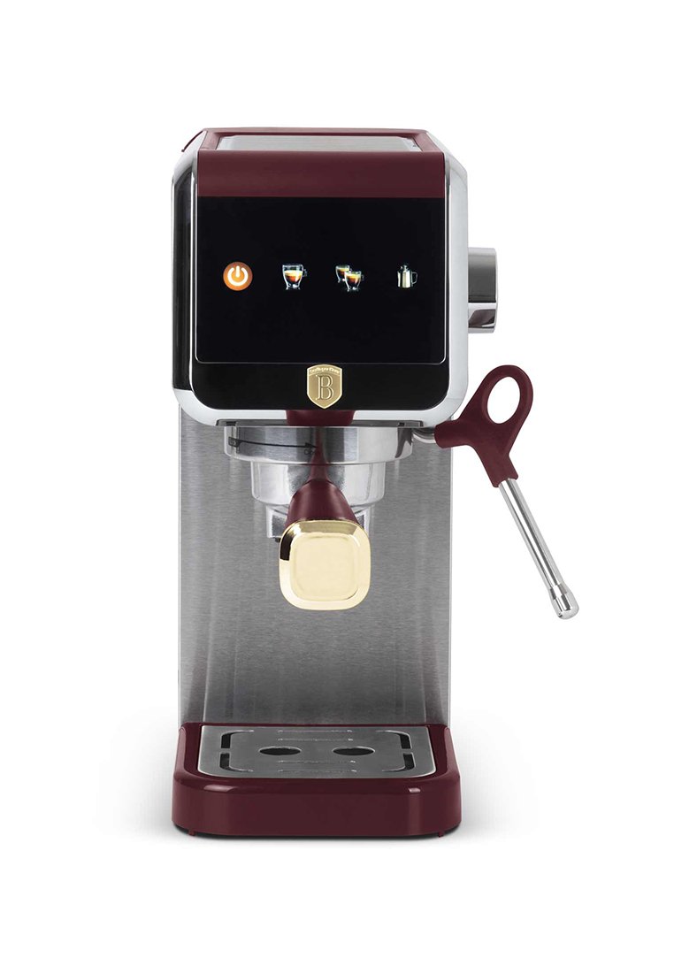 Kávovar na espresso s korpusem z nerezové oceli, burgundy akcenty, digitálním displejem a parní tryskou. Obsahuje tlačítko pro zapnutí/vypnutí a ikony nápojů.