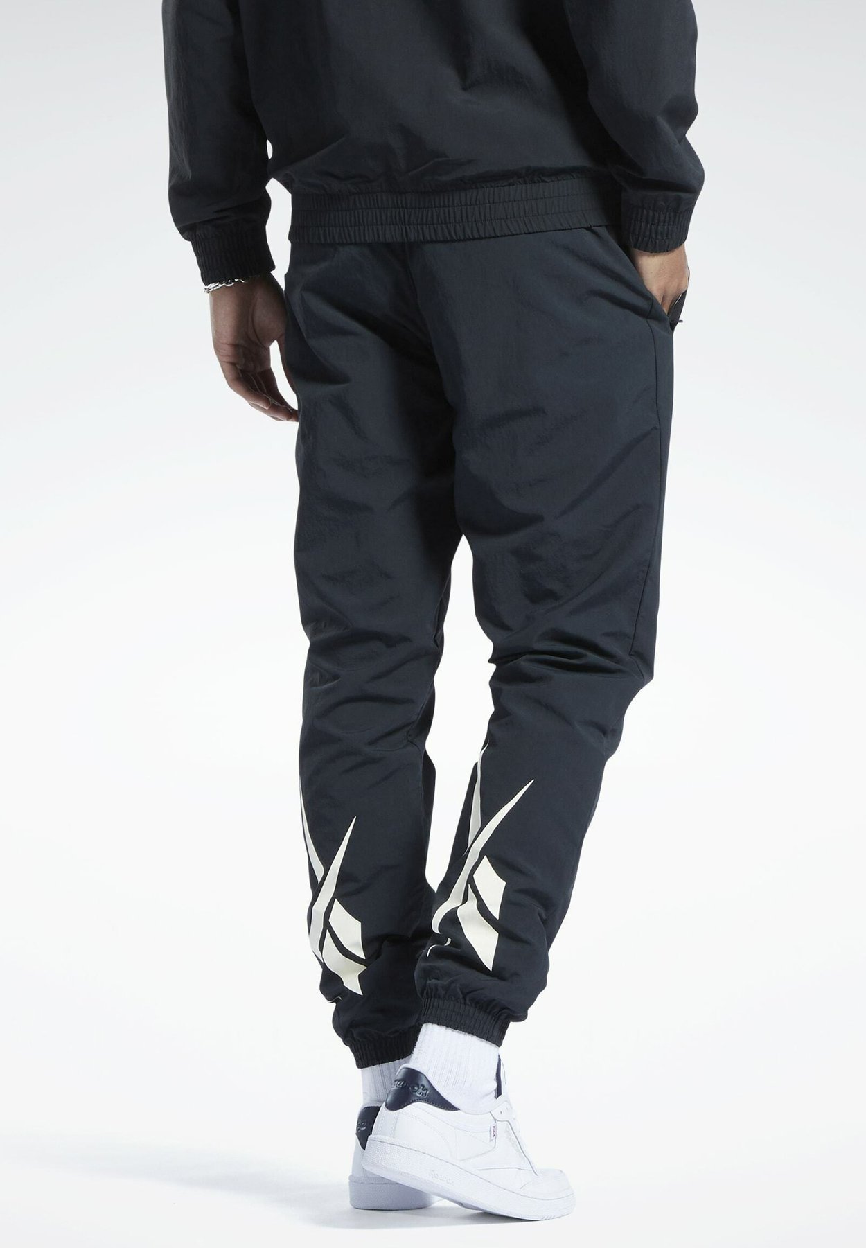 TRACKPANT