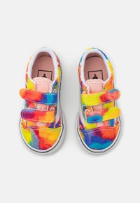 Vans OLD SKOOL - Sneakers laag - multi-coloured/true white