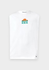 OUTDOOR GRAPHIC TEE - Top - white