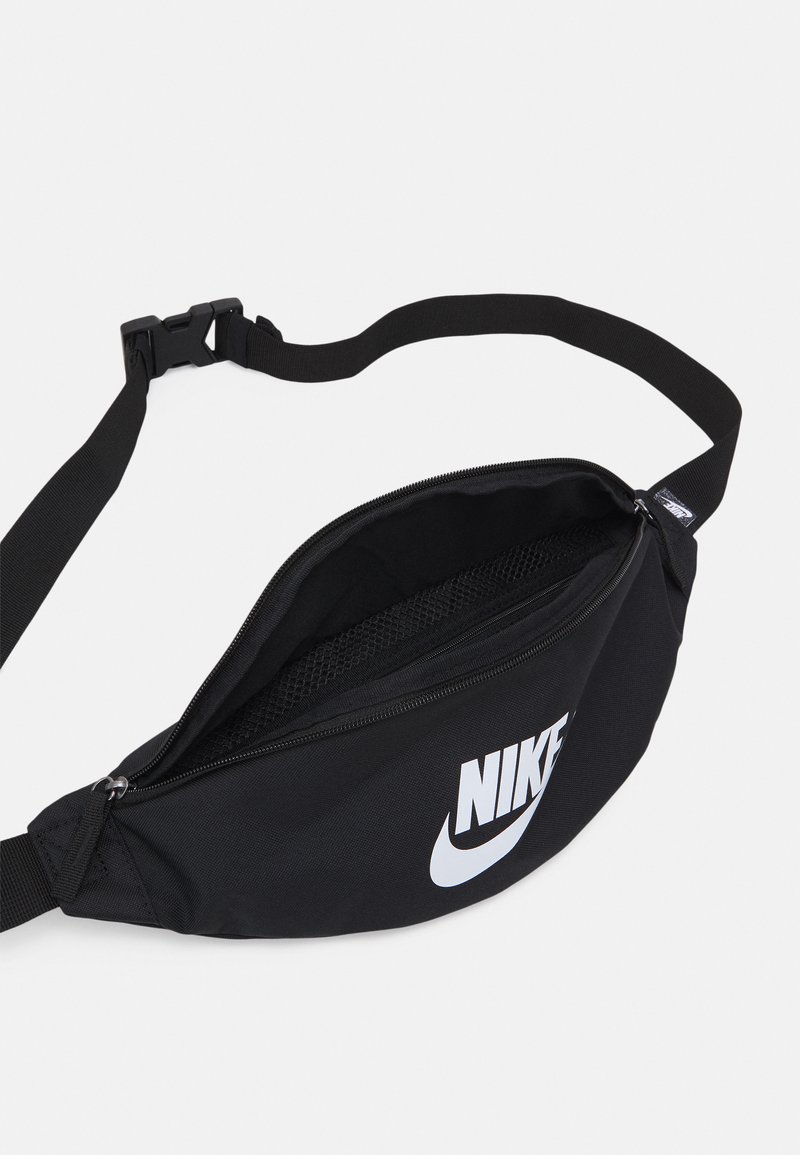 Nike Sportswear HERITAGE WAISTPACK UNISEX Bum bag black/white
