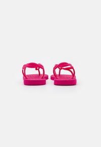 Havaianas HAVAIANAS SANDAL LUNA - Sandálias em T - pink electric