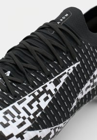 Under Armour SHADOW ELITE 3 FG - Scarpe da calcio per terreni duri - black/white