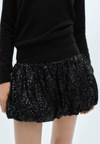 Mango Gonna a campana - black
