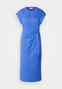 Robe midi bleue avec manches courtes ballon et détail de nœud latéral à la taille, en tissu doux.