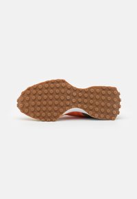 New Balance MS327 UNISEX - Sapatilhas - red clay