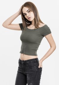 Urban Classics - OFF SHOULDER - Lihtne T-särk - olive Väikepilt 1