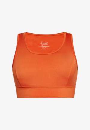 Oranž spordibrasi, millel on sile ja veniv tekstuur; funktsioonideks on ümmargune kaelus ja laiad rihmad toe pakkumiseks; silt on nähtav seest.