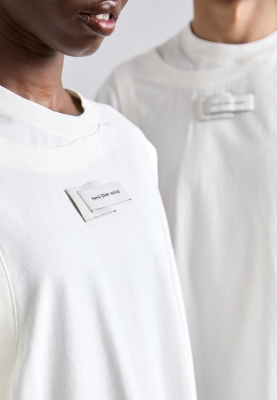 Feng Chen Wang DECONSTRUCTION UNISEX - Long sleeved top - white