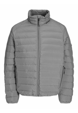 Šedá vypchávkovaná bunda s vysokým golierom, zipsom vpredu a bočnými vreckami. Textúra má horizontálne švy.