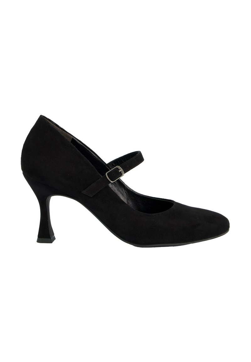 Chaussure Mary Jane en suède noir avec un bout rond, une sangle de cheville ajustable et un talon mince et géométrique. Texture lisse et silhouette classique.