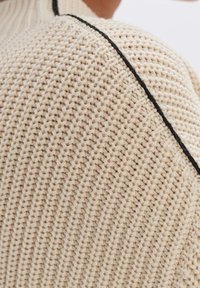 OPUS Sweter