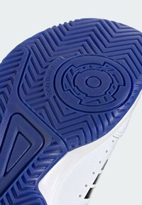 adidas Performance COURT STABIL - Chaussures de volley - cloud white   core black   lucid blue