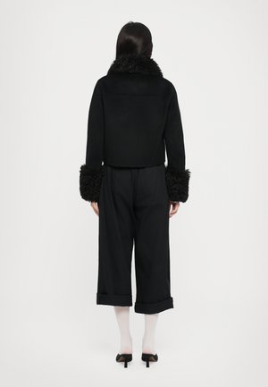 Κατάταξη 10: The Kooples - Ελαφρύ μπουφάν