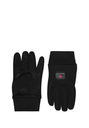 Guantes negros de tela flexible con puntos de agarre texturizados en las palmas y yemas de los dedos, con un diseño de puño y un pequeño parche con logotipo.