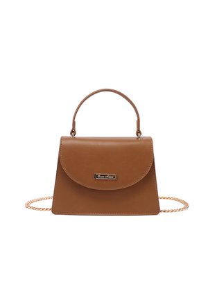 Borsa a mano in pelle marrone con manico superiore, tracolla a catena dorata e targhetta del marchio dorata sulla patta frontale.