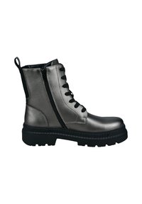 Metallic silberne Ankle Boots mit strukturiertem Finish, Schnürung an der Vorderseite und seitlichem Reißverschluss. Ausgestattet mit einer schwarzen Gummisohle mit Profil.