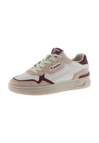 Sneakers con una toma bianca e beige, dettagli color marrone e particolari perforati. Presentano suede testurizzato, lacci piatti e una suola spessa in gomma.