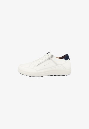 Weiße Leder-Sneaker mit marineblauen Akzenten, ausgestattet mit einer vorderen Schnürung und einem seitlichen Reißverschluss, dicker weißer Sohle und strukturiertem Zehenbereich.