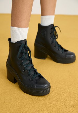 CHUCK 70 DE LUXE - Veterboots - black/white