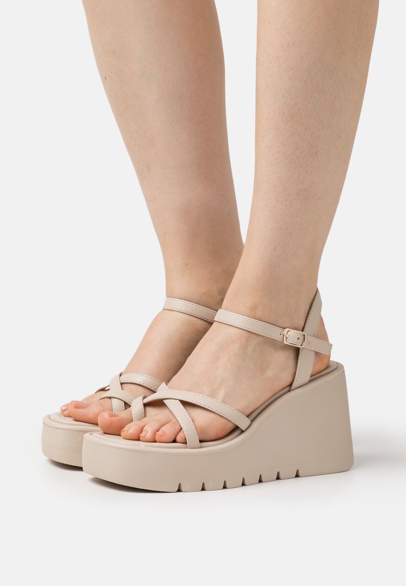 Madden Girl VAULT Tbar sandals light taupe/offwhite Zalando