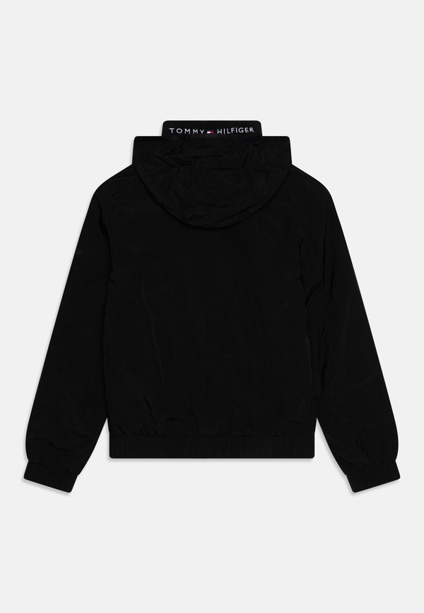 ESSENTIAL - Light jacket3